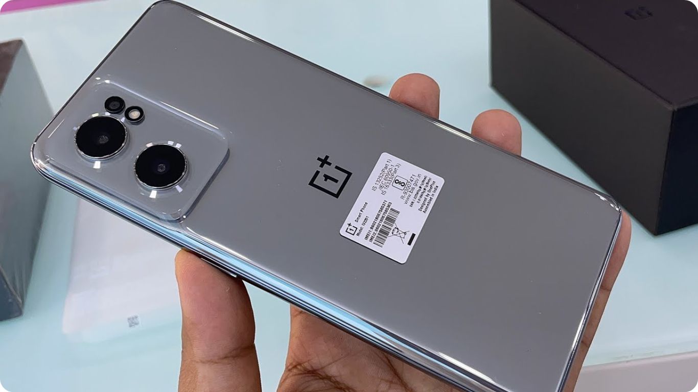 मार्केट में एक तरफा माहौल बना रहा Oneplus की 5G स्मार्टफोन। 200MP कैमरा 7000mAh बैटरी, मात्र 12,999 में खरीदे